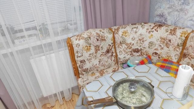 Вместо пирога - пышки с детства // мойва в бульоне 👍😋// смотреть онлайн