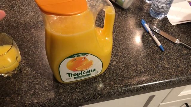 Tropicana Orange Juice is NOT 100% pure or natural FAIL смотреть онлайн