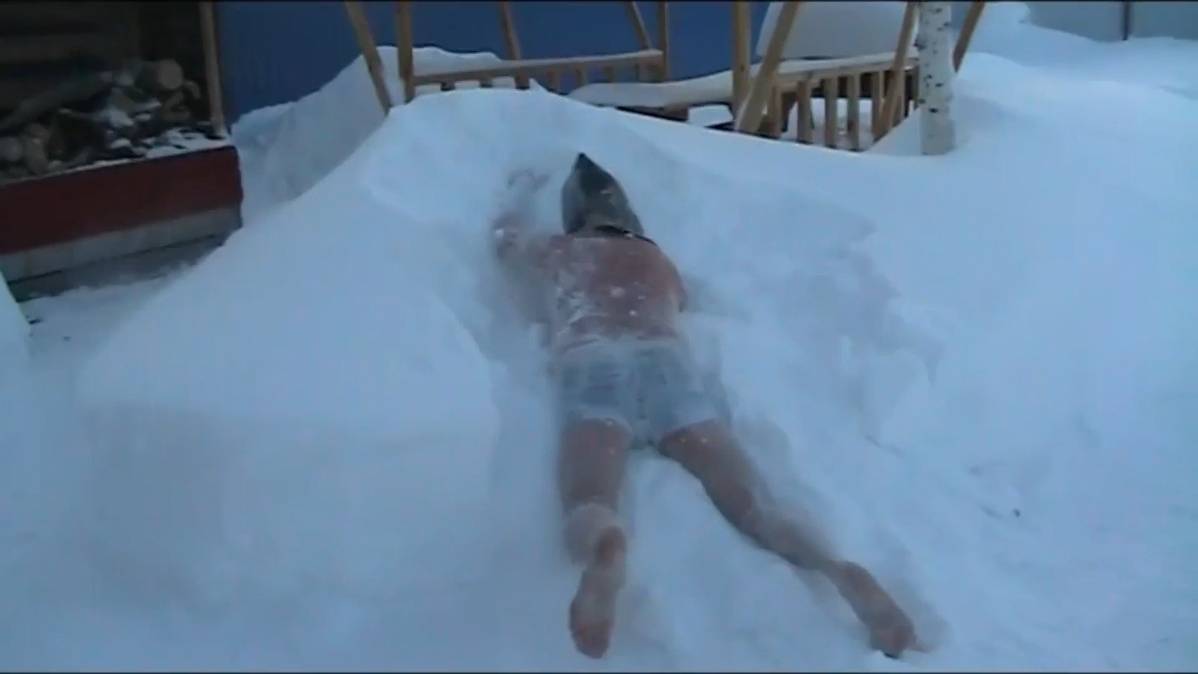 Закаливание в снегу смотреть онлайн