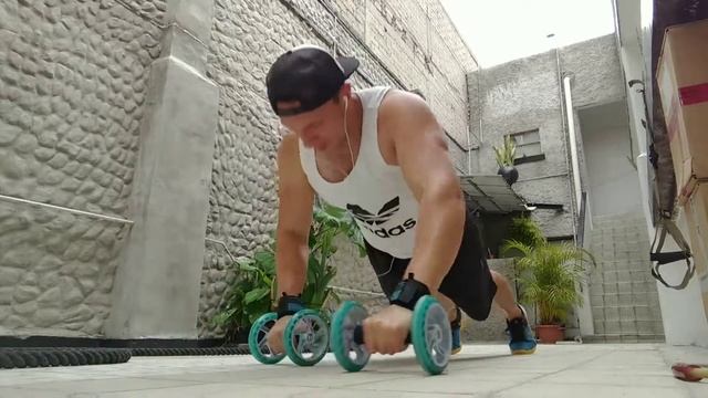 AkroWheels shoulder PushUp's . смотреть онлайн