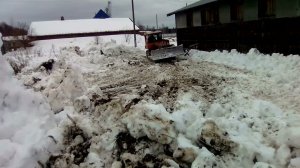 чистка снега на тракторе дт 75