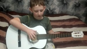 Купили сыну гитару. Заказали на Озон. Обзор.