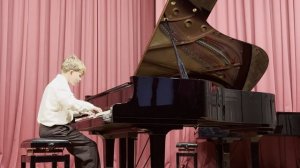 Иоганн Себастьян Бах 
Инвенция Фа Мажор 
Игорь Толмачев