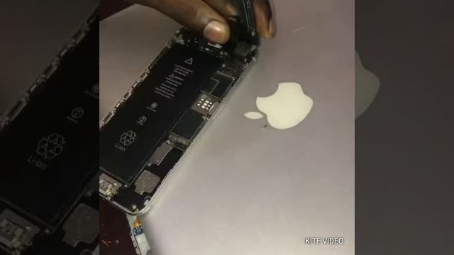 Jinsi ya kubadilisha battery ya iphone 5,6,7,8 смотреть онлайн
