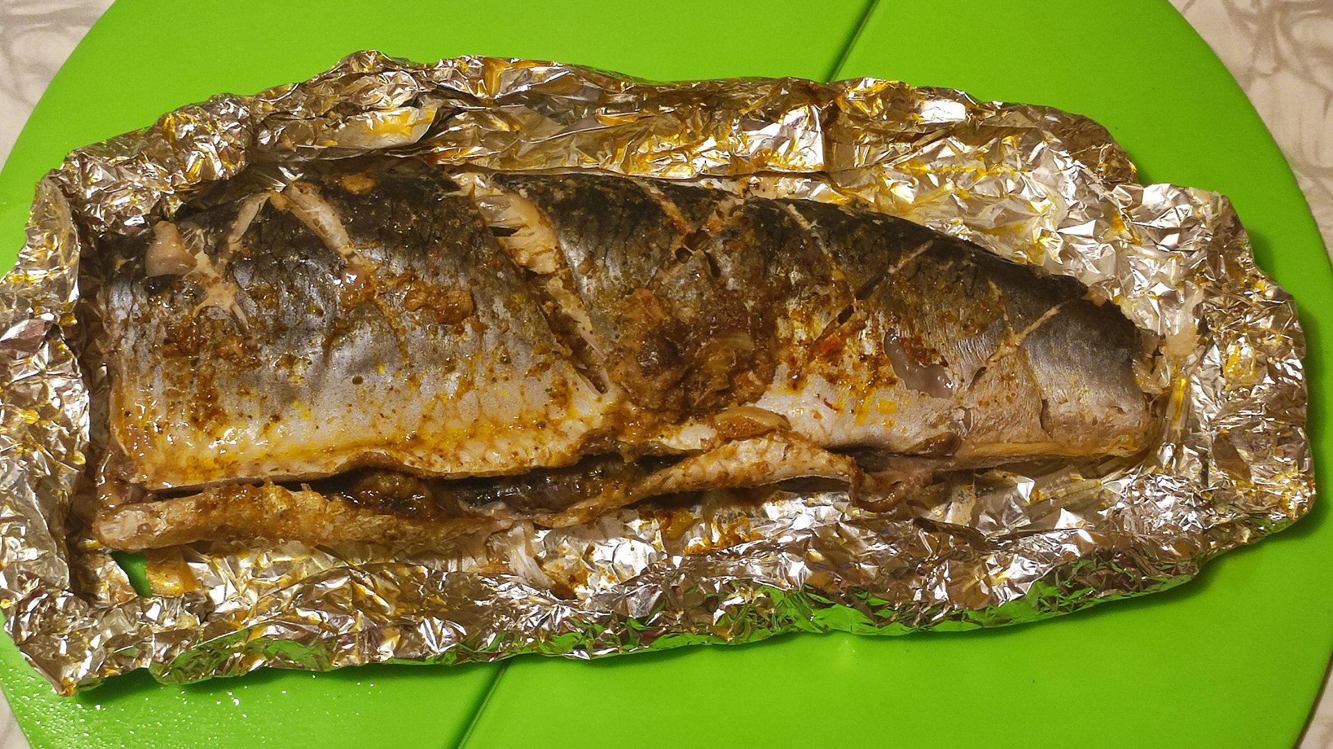 СУПЕР КУХНЯ! Вкуснее рыбы нет. Запеченная в духовке всегда получается очень вкусной. смотреть онлайн