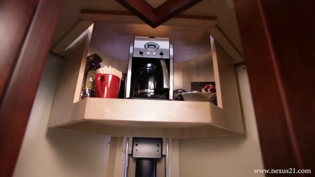 Make The Most of Dead-Corner Kitchen Space With a Storage Lift смотреть онлайн