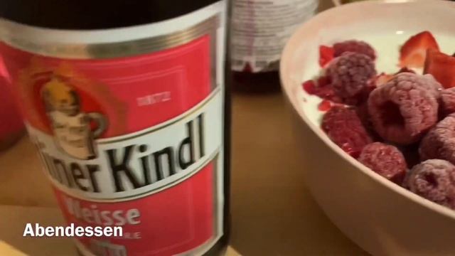 MEIN REALISTISCHES FOOD DIARY - Brötchen, Käse, Ofenkartoffeln l SARAHNEWLIFE смотреть онлайн