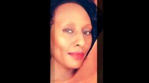 Стюардесса спасла 14 летний девочке жизнь от рабства - В самолёте