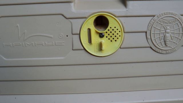 NEW! LOROB BEES Oxalic Acid Adaptor Plate for Killing Mites in APIMAYE Hives смотреть онлайн