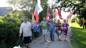 Поспели вишни в саду у дяди Вани.