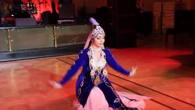 Узбекский танец Мужонат смотреть онлайн