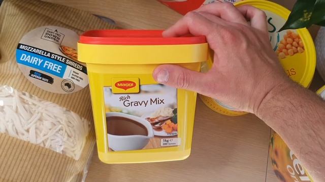 COSTCO FAMILY OF 4 MONTHLY HAUL WITH PRICES 2020 | Australian Vegan смотреть онлайн