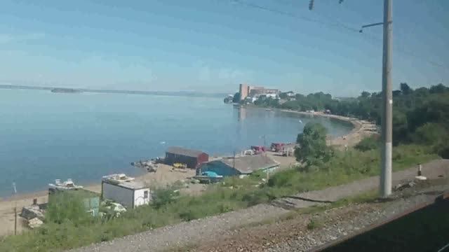 От Владивостока до Угольной на уссурийской электричке смотреть онлайн