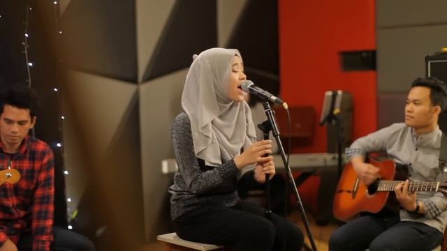 Tiffany Kenanga - Baraka Allahu Lakuma - MyMusic Plug n' Play смотреть онлайн