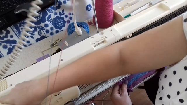 Продается Вязальная машинка Silver Reed SK 840