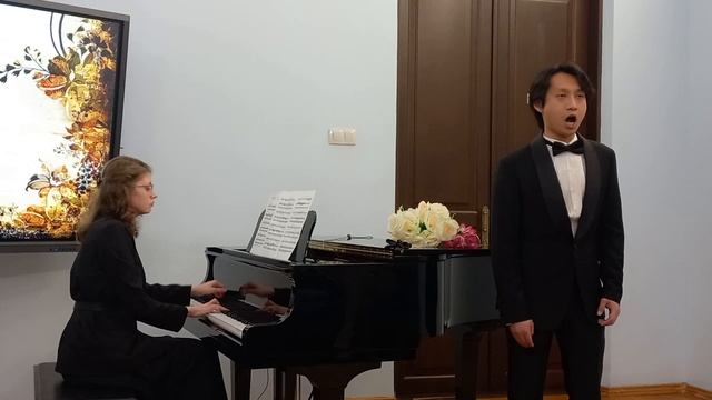 В. Беллини, Ария Эльвино из оперы "Сомнамбула" - поёт Чжиюань, концертмейстер Ксения Пасочникова