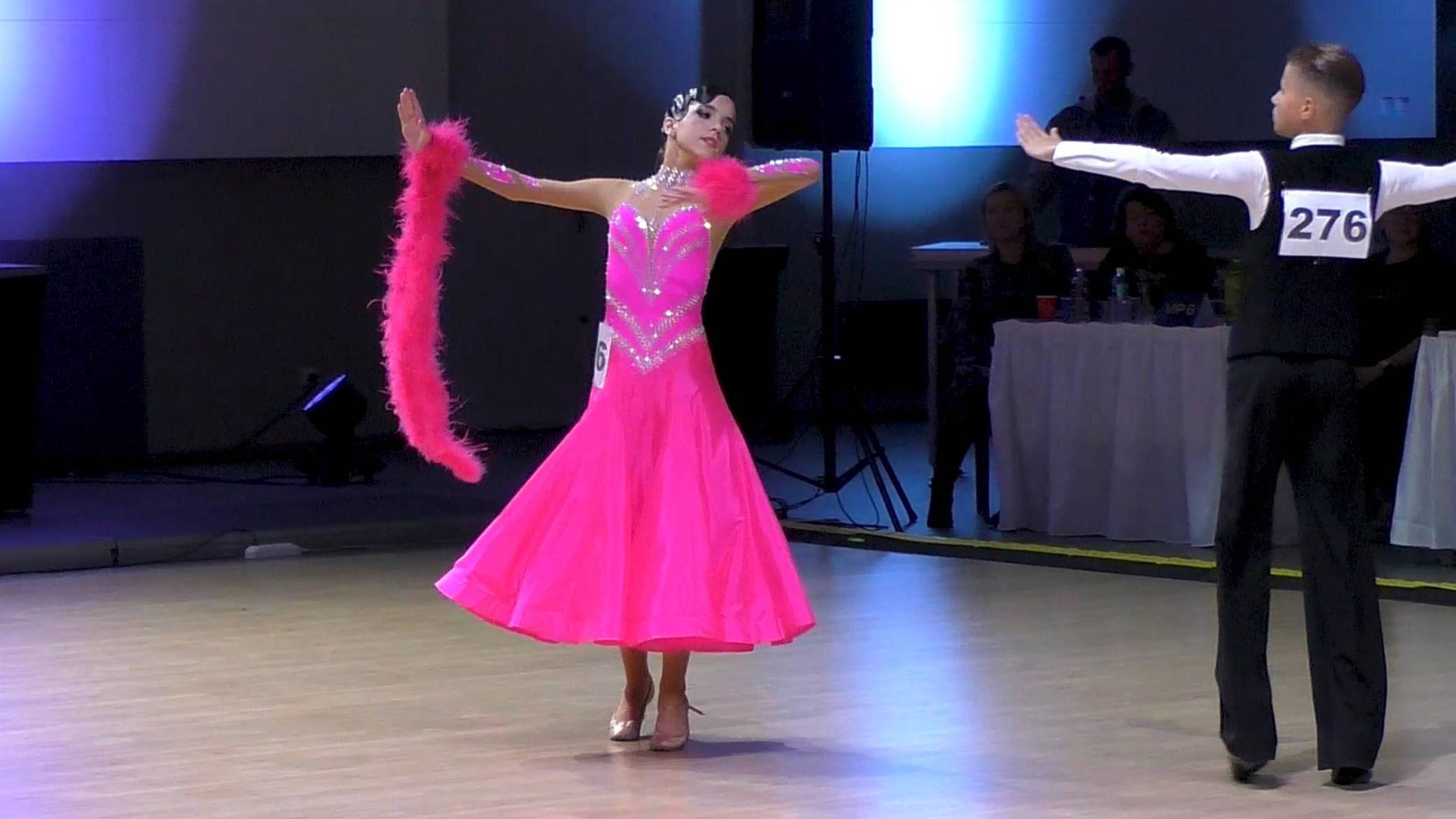 Медленный вальс, танго, квикстеп. Юниоры-1 Соло, St (E) финал. Kinezis Cup 2024 / бальные танцы смотреть онлайн