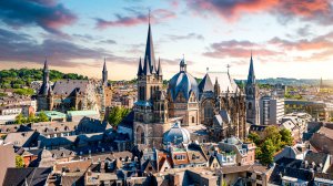 Аахен, Германия, пешеходная экскурсия 4K 60 кадров в секунду - Красивый немецкий город