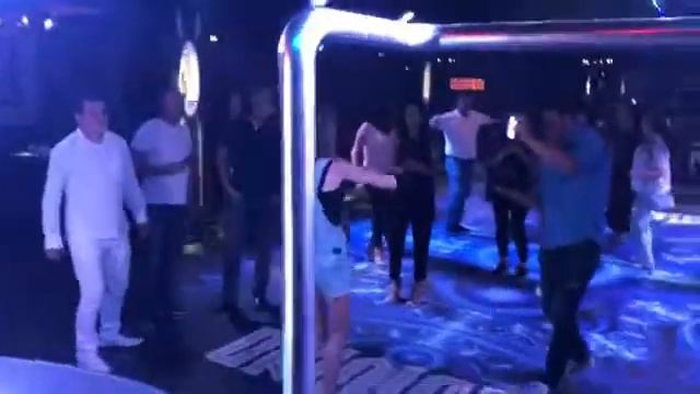 El Divino Kazahstan смотреть онлайн