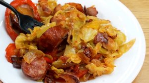Жареная капуста с колбасой
