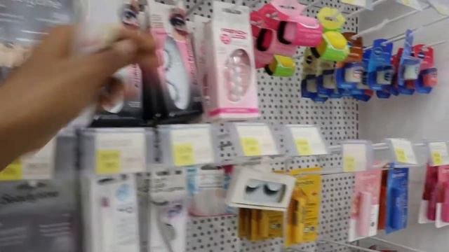 INSIDE A PHARMACY IN SAUDI ARABIA, JEDDAH-داخل صيدلية في المملكة العربية السعودية ، جدة смотреть онлайн