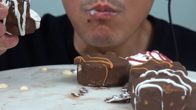 ASMR | Blue Bunny Ice Cream ~ Caramel Pretzel + Strawberry Cheesecake + Brownie | Crunchy Sounds