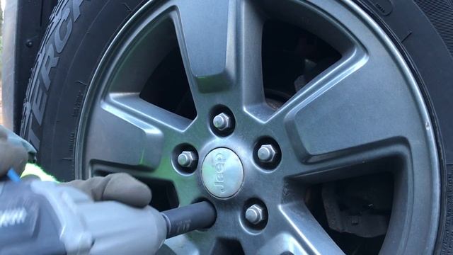 Decorative Lug Nut Caps - Why, Why Why!!?? смотреть онлайн