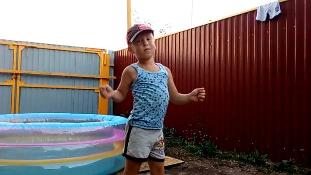 TRIM_20170803_210453 смотреть онлайн