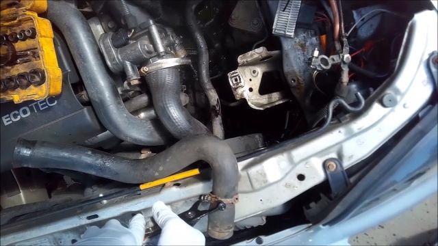 Astra G MK4 - Leaking Inlet Radiator Hose Replacement on 1.7 CDTi Z17DTL (9128908) смотреть онлайн
