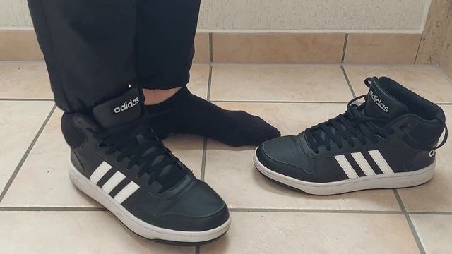 SHOEPLAY In ADIDAS HOOPS 2.0 MID