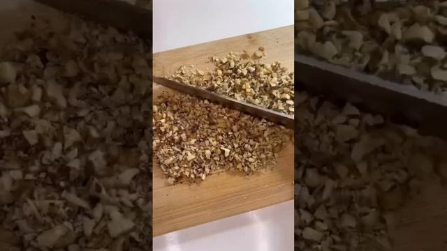 ВКУСНЫЙ САЛАТ НА ПРАЗДНИК смотреть онлайн