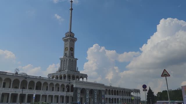 Речной вокзал в Москве смотреть онлайн