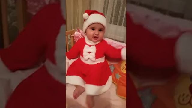 Позитивчик!!! на новый год 2017! Маленький дед морозик))) смотреть онлайн