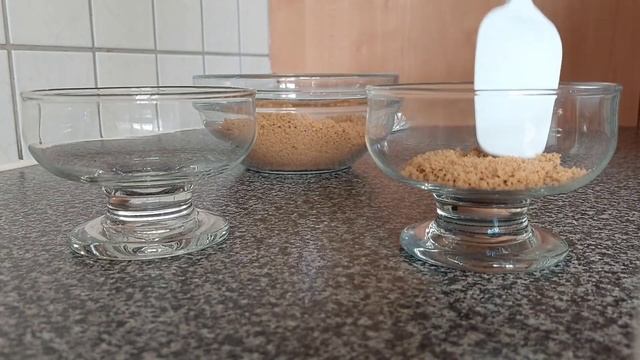 Preukusan i lagan desert u čaši, gotov za samo 10 minuta смотреть онлайн