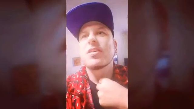 The chili review - Mad Dog 357 with 6 million scoville pepper extract with Unc Paul and P'mick смотреть онлайн