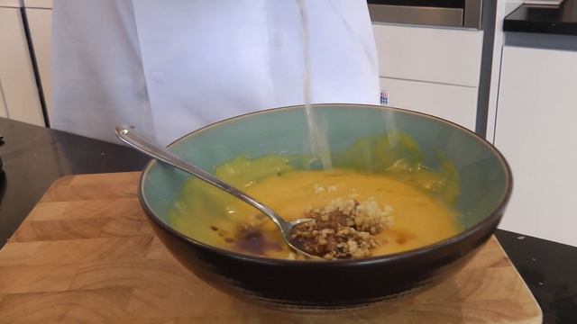 Stef le Chef's Caesar Salad смотреть онлайн