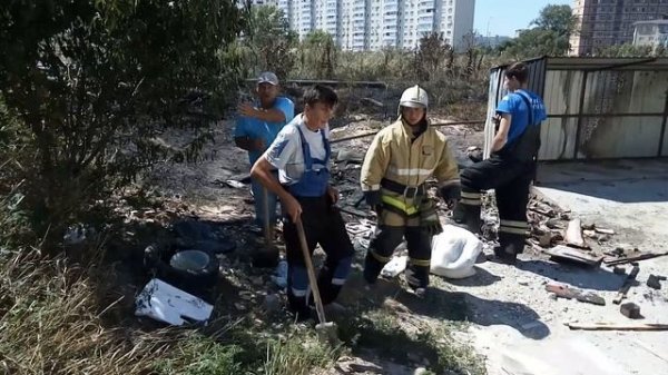 В Анапе огнеборцы выясняют причину пожара в Белорусском проезде
