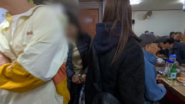 서울의 거대한 경동시장 가보고 완전히 반해버린 외국인 아내 -0- | 국제커플 | 한필커플 | 시즌3 브이로그116 смотреть онлайн