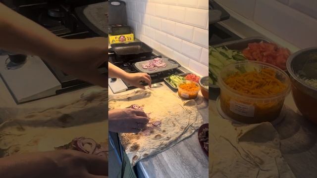 Привет, мам ! смотреть онлайн