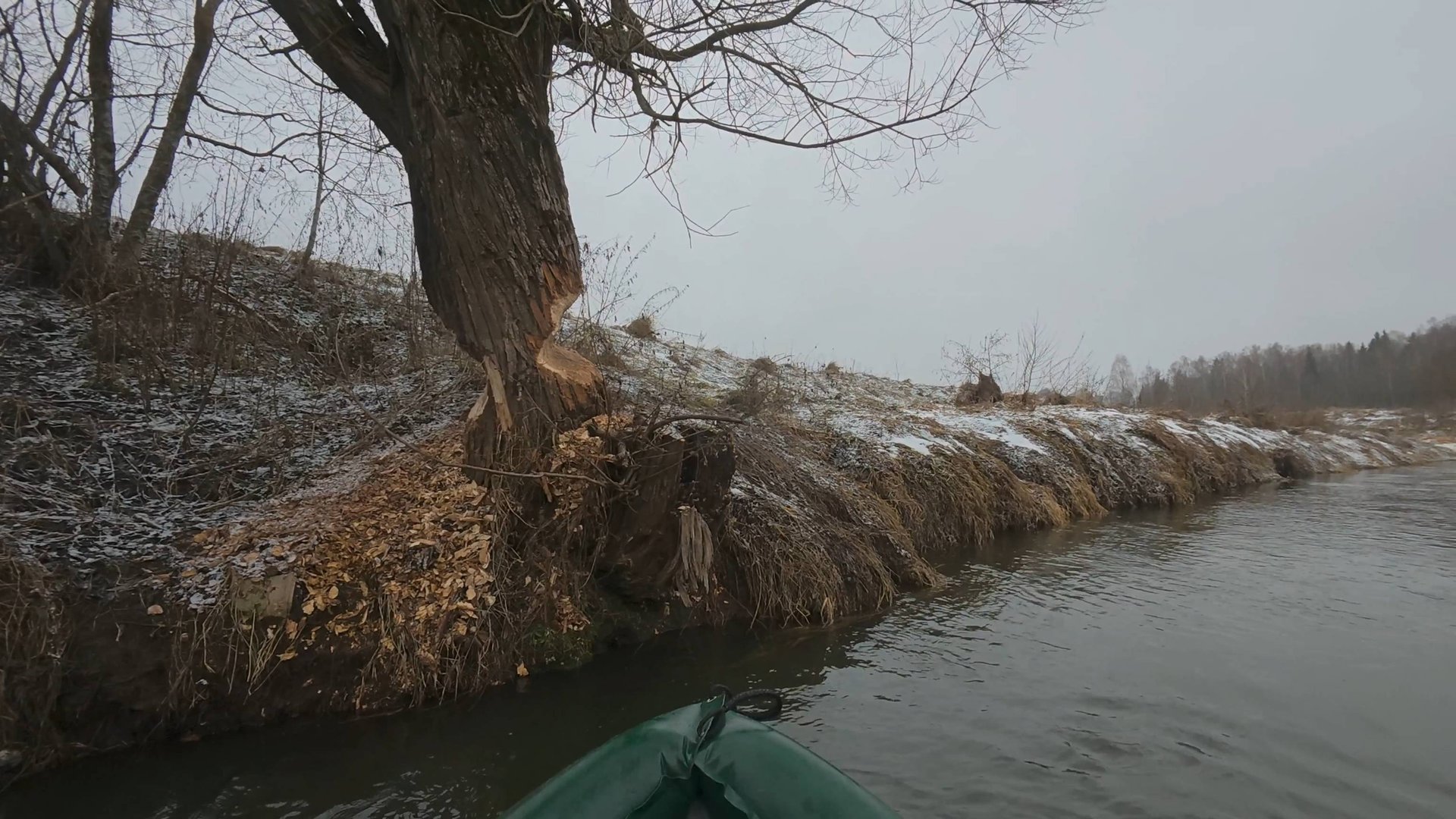 Сплав в декабре Хмара➡Сож 17км. Удачный😁 смотреть онлайн