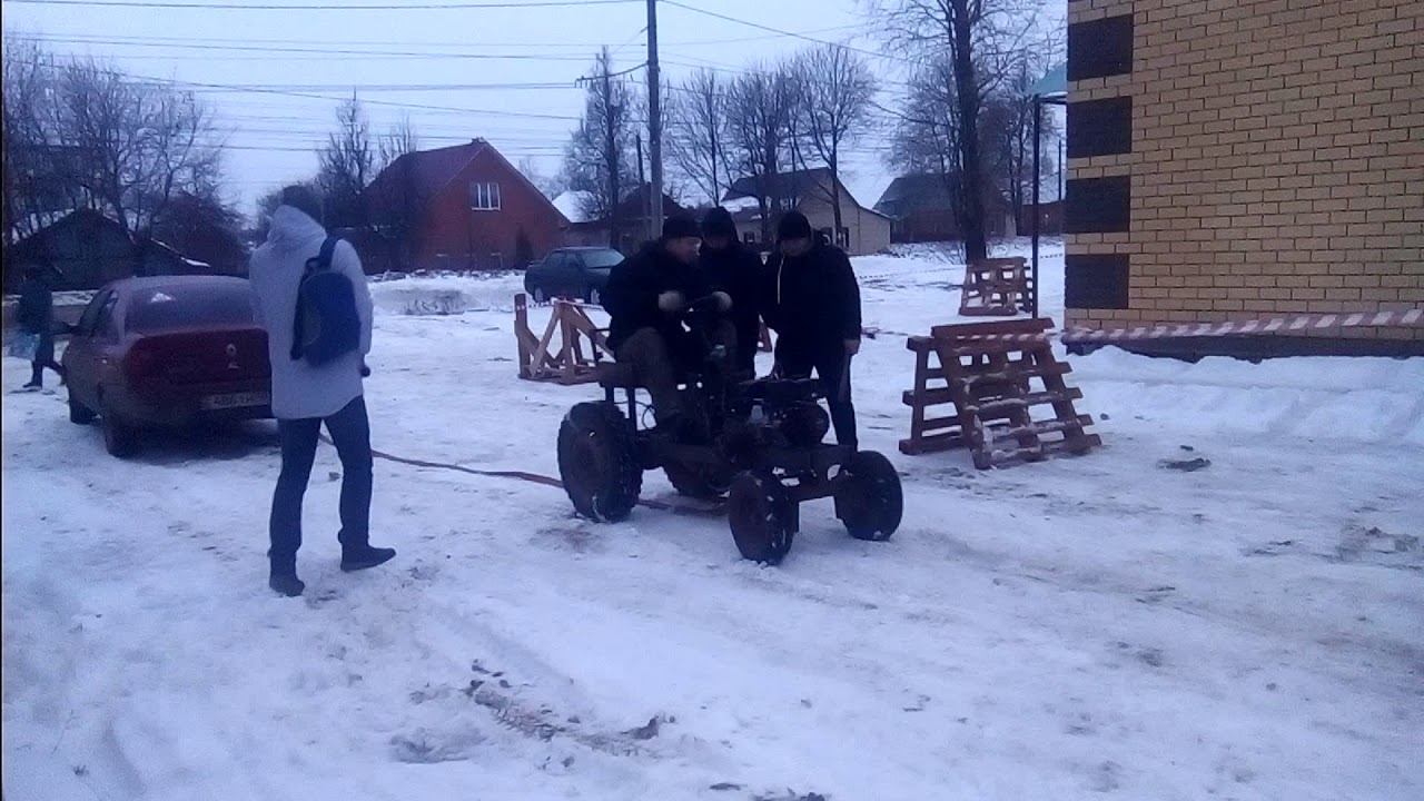 Минитрактор. Его тяга. Он это сделал. смотреть онлайн