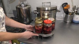 Кастрюлька НЕФОР. Функция №2. Готовит в банках с винтовыми крышками.