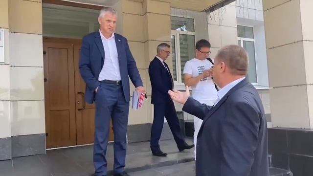 На депутата Заксобрания Андрея Седова завели дело за нарушение законодательства о выборах. смотреть онлайн