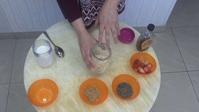 Overnight PB& J Oats شوفان الفطور смотреть онлайн