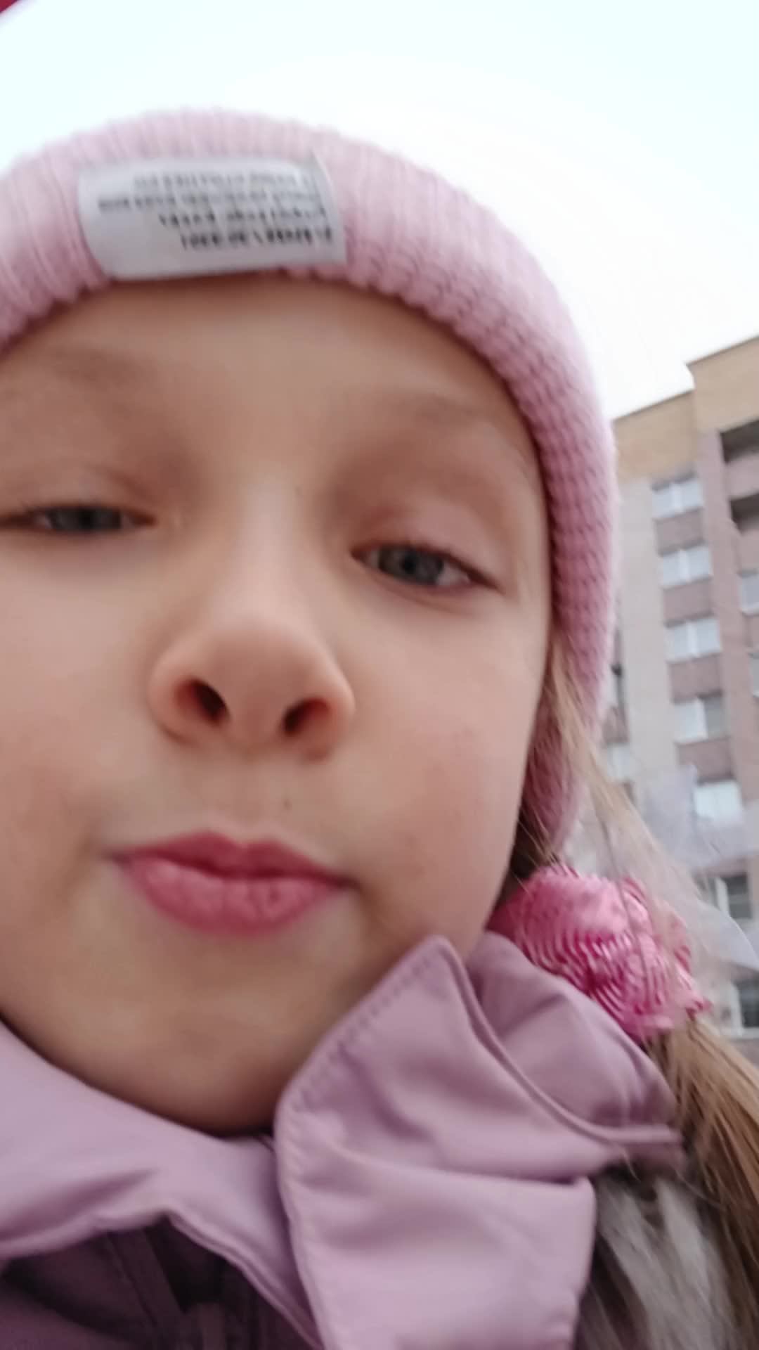 на улице с Викой смотреть онлайн