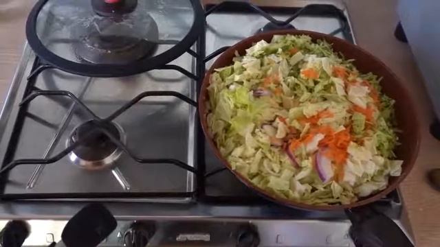 Cucino i RAVIOLI CINESI in modo RILASSANTE ASMR смотреть онлайн