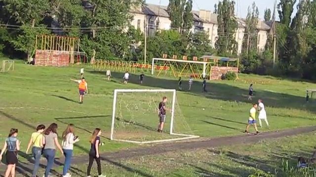 "Донбасс" - "Центромаш". Видео 003. Кубок памяти Матвейченко В.М. Город Зугрэс. смотреть онлайн