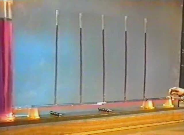 Физика. Опыты. Механика сплошных сред. Течение вязкой жидкости. Падение давления вдоль трубы смотреть онлайн