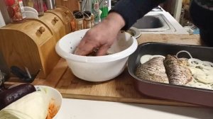 РЫБА  ПЛОТВА  ЗАПЕЧЁННАЯ  В ДУХОВКЕ