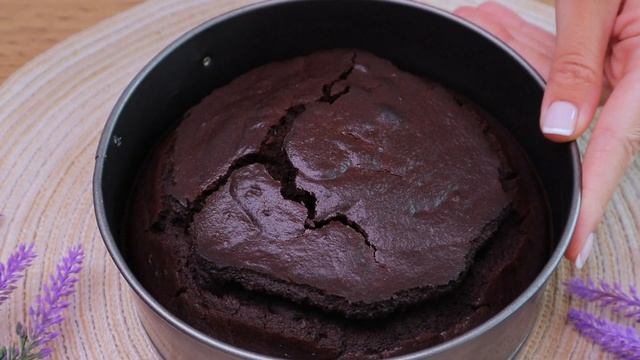 Torta al cioccolato morbida e soffice! SI SCIOGLIE IN BOCCA! facilissimo e buonissimo 😋 смотреть онлайн